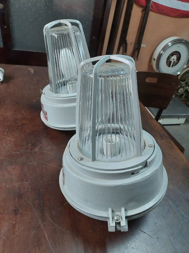 LUMINÁRIAS INDUSTRIAL ANTIGAS Antiguidades Cachoeirinha, Belo