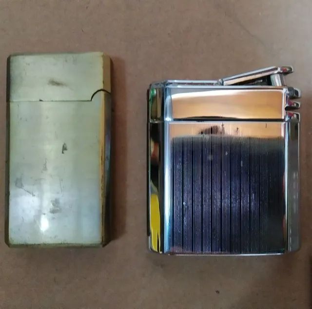 Lote 2 isqueiros  - Foto 2