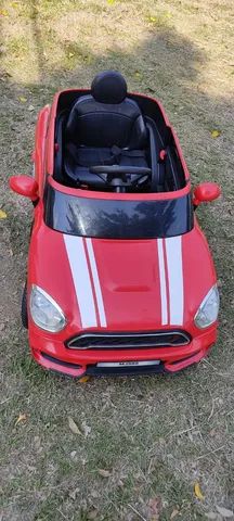 Carro elétrico infantil com controle remoto