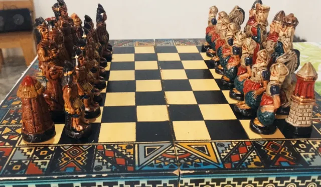 Xadrez medieval  +3 anúncios na OLX Brasil