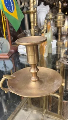 Castiçal - Bronze. 