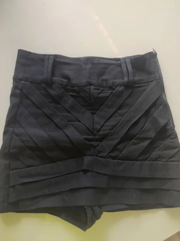 Short/saia preto