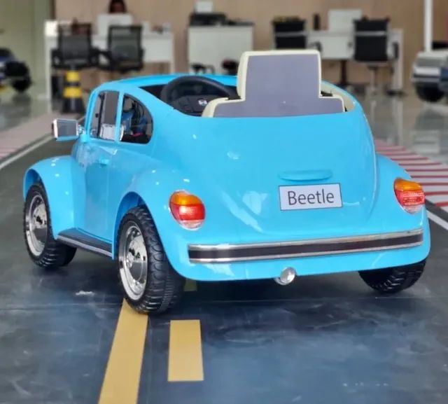 Carro Elétrico Infantil Fusca Beetle 12V Azul com Controle Remoto