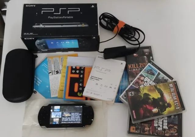 PSP 1000 com jogos, caixa e manuais