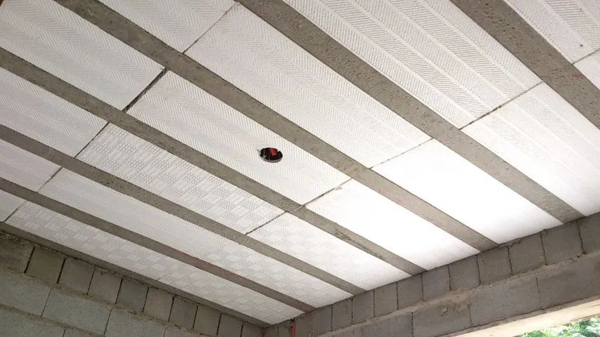 EPS para laje - 1,00 x 0,40 - 6,5 cm de altura - R$7,99 Cartão / R$6,99 Dinheiro - UN