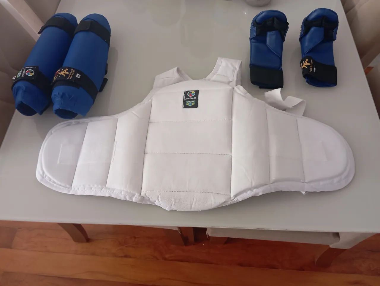 Kit de Proteção infantil para Treinamento de karatê 