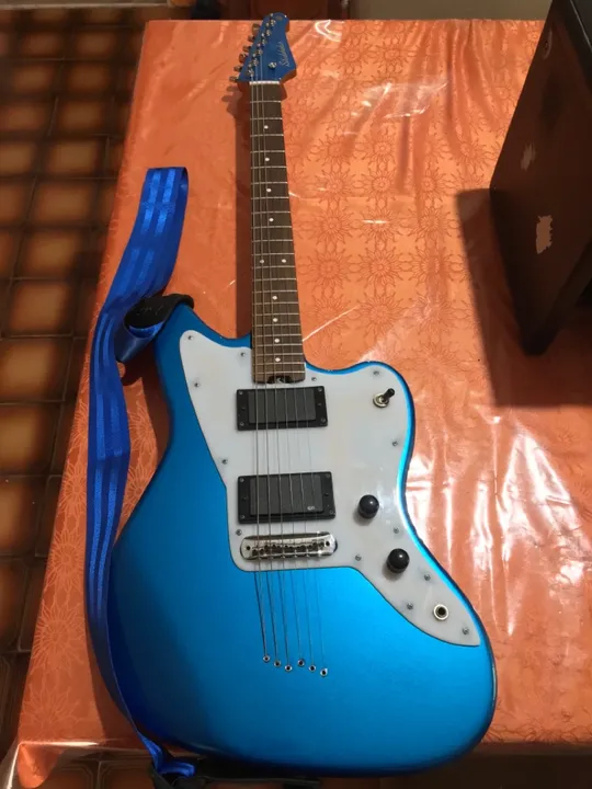 LEIA DESCRIÇÃO Guitarra Studebaker Jazzmaster Sceptre Lake placid blue