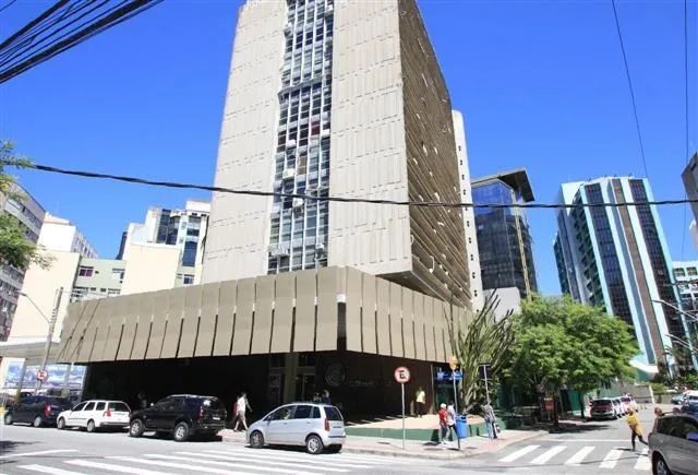 Sala privativa em escritório de advocacia com excelente localização no Ed. Ceisa Center. - Foto 4