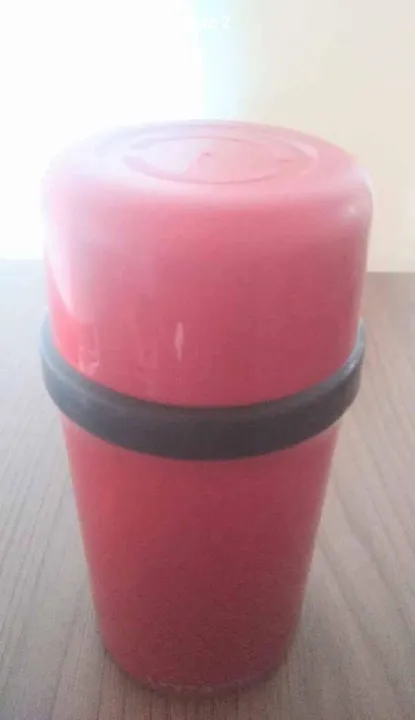 Garrafa térmica vermelha