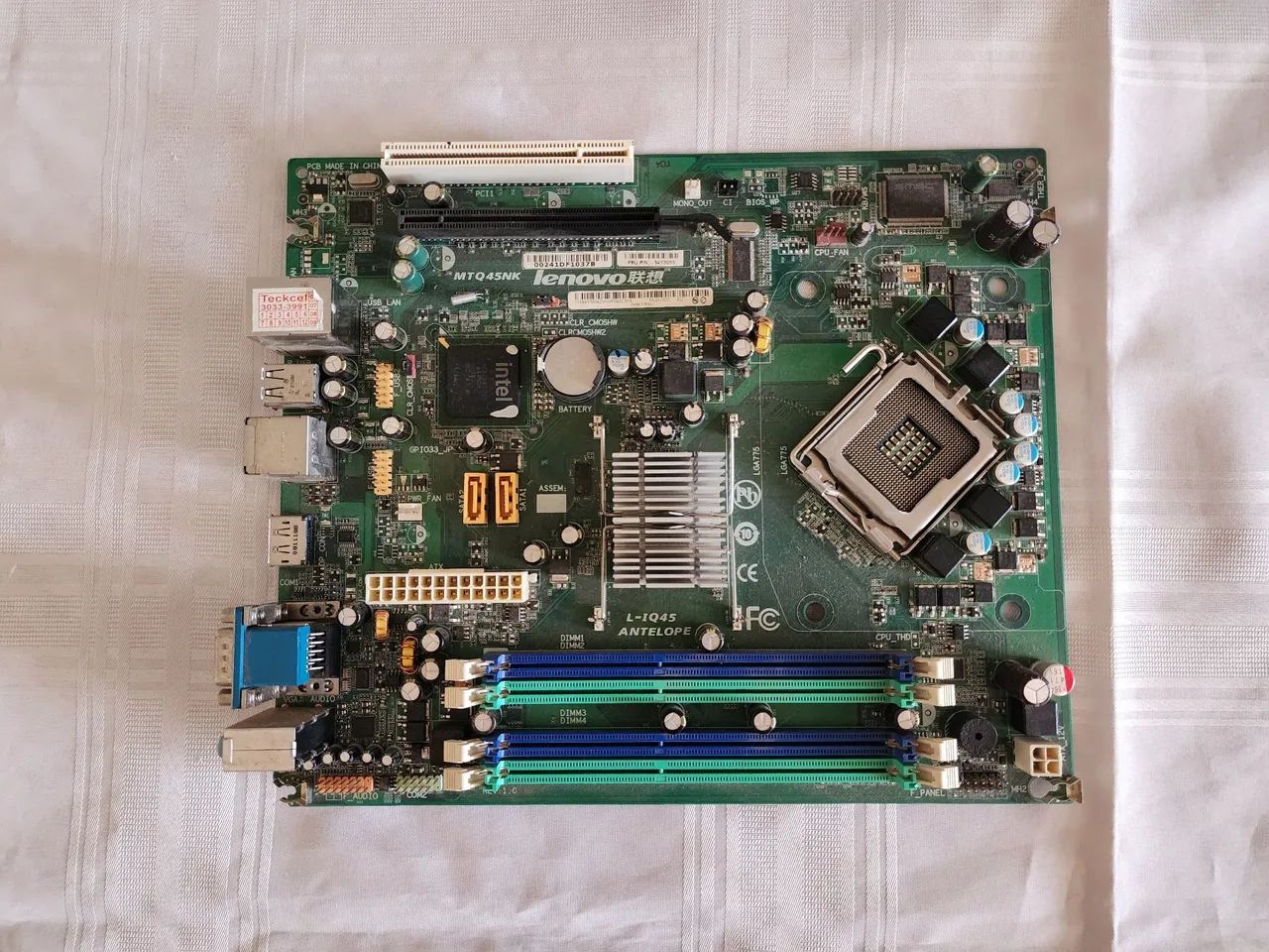 Placa mãe Lenovo MTQ45NK com defeito