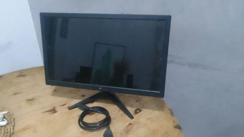 Monitor 19,5 Fox Racer 60hz (com problemas)