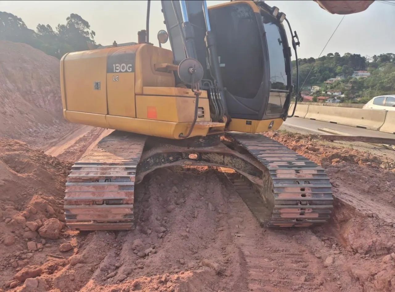 Escavadeira John Deere 130G ano 2020 com 4000 horas, em SP - Foto 3