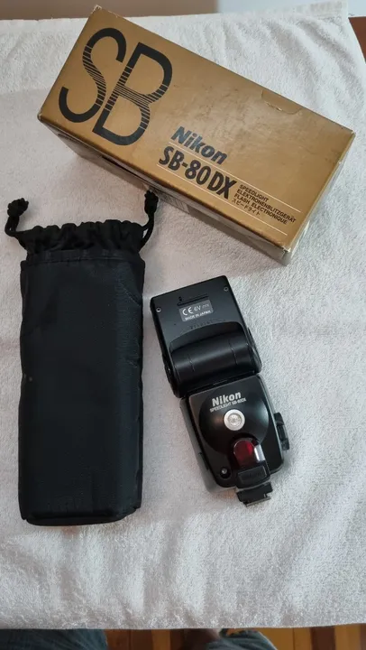 Flash Nikon SB 80 DX