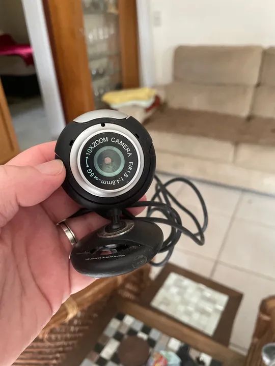 Câmera durabrand 