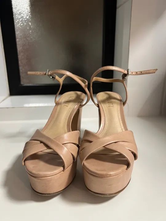 Sandália de couro da Schutz tamanho 35