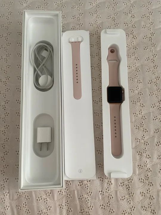 Apple Watch Series 3 - 38mm - Rosa Dourado