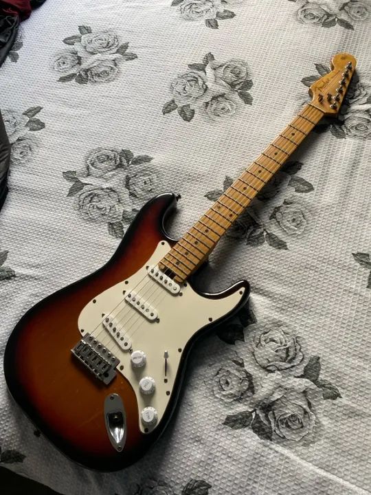 Guitarra Fender Luthier (Troco) - Foto 4