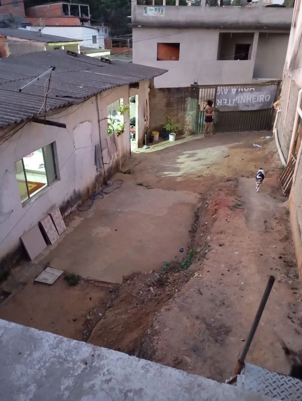 Vendo ou troco casa + kitnet  - Foto 2