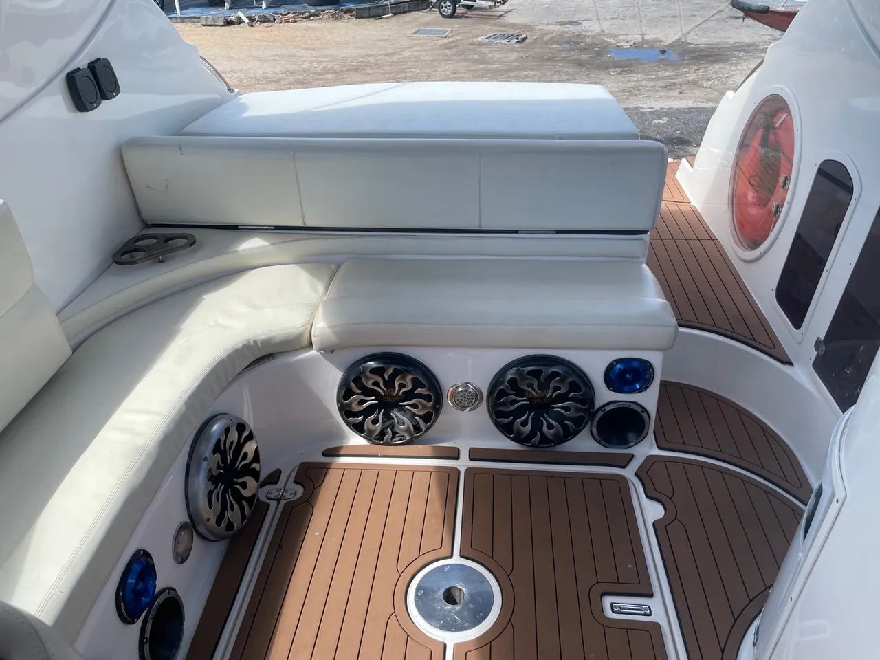 LANCHA COLUNA 32.5 DIESEL - Foto 4