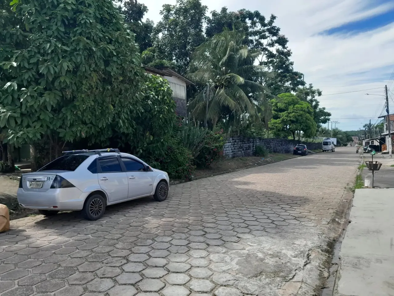 VENDO TERRENO EM SALINAS - CENTRO