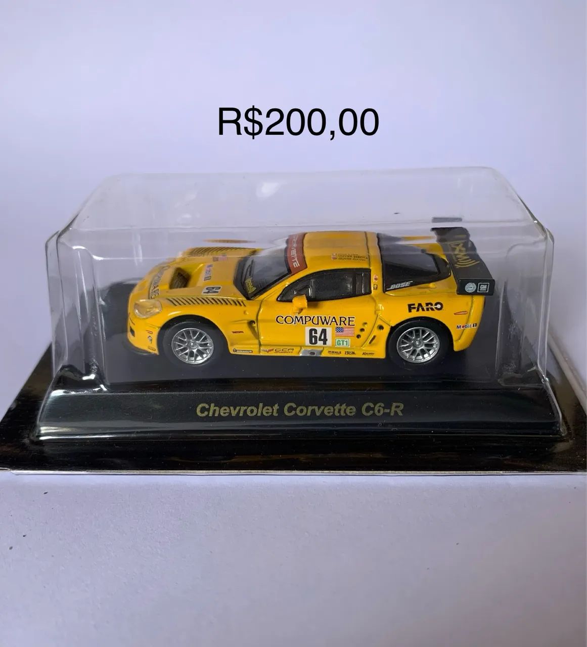 Miniatura Kyosho 1:64