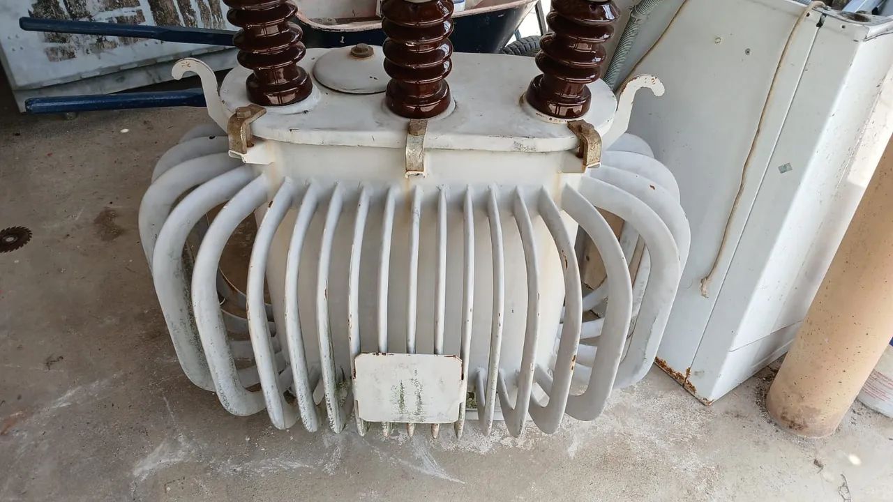 TRANSFORMADOR TRIFÁSICO 30KVA