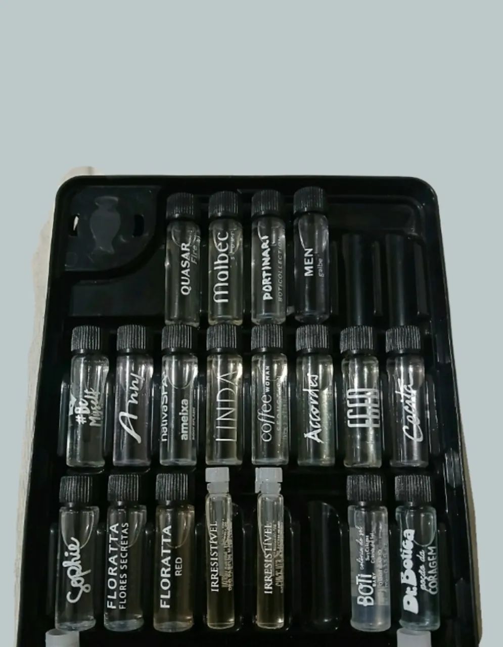 Estojo Duplo Com 25 Amostras De Fragrâncias + Material De Apoio - Foto 2