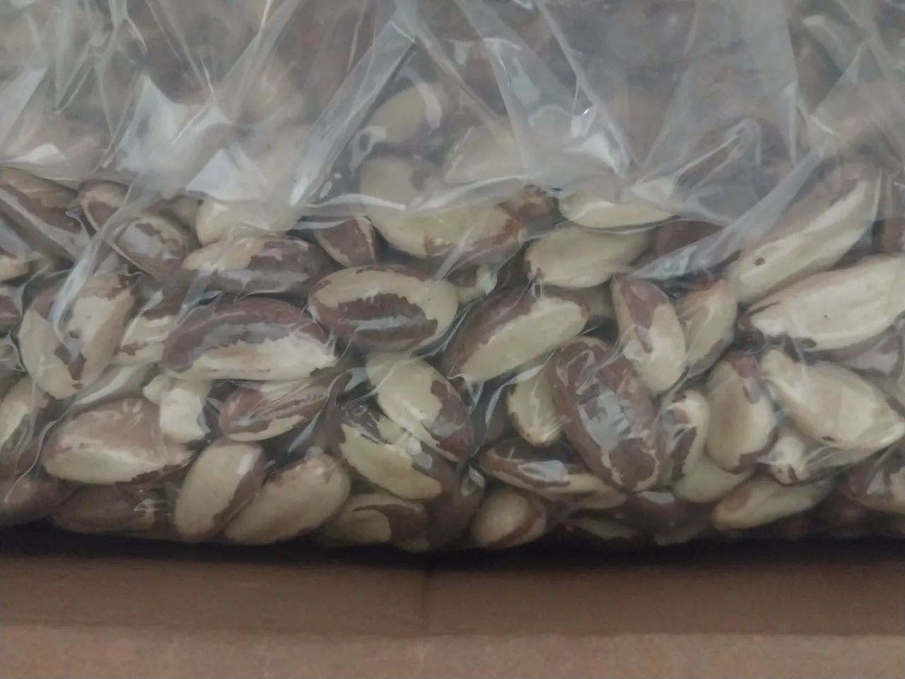 Castanha desidratada nacional bem  crocante no kilo.