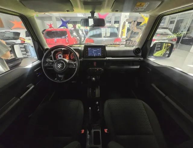 Suzuki Jimny sierra 4you 4x4 automático - Foto 4