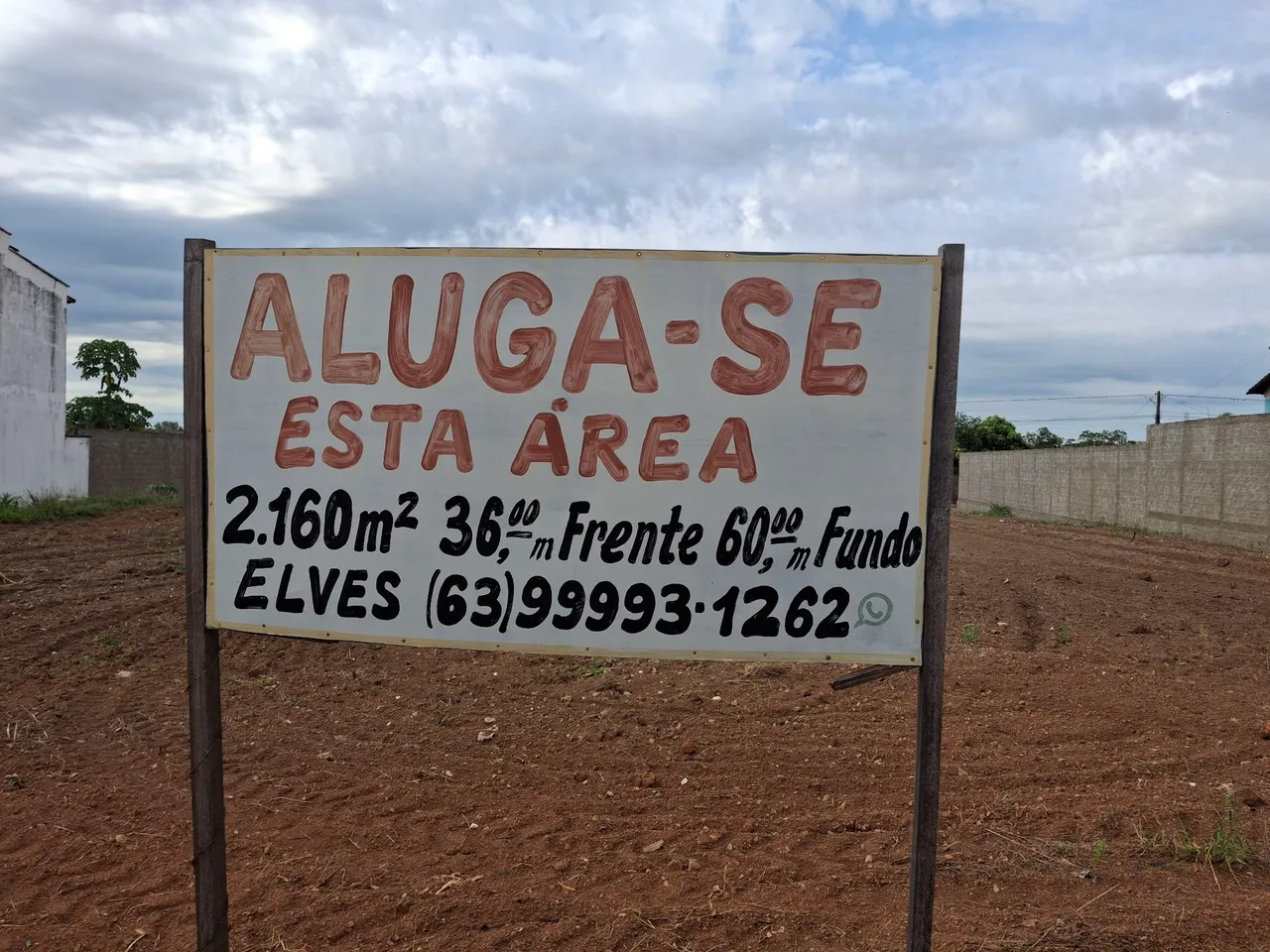 Vende se ou aluga-se área no alto da boa vista