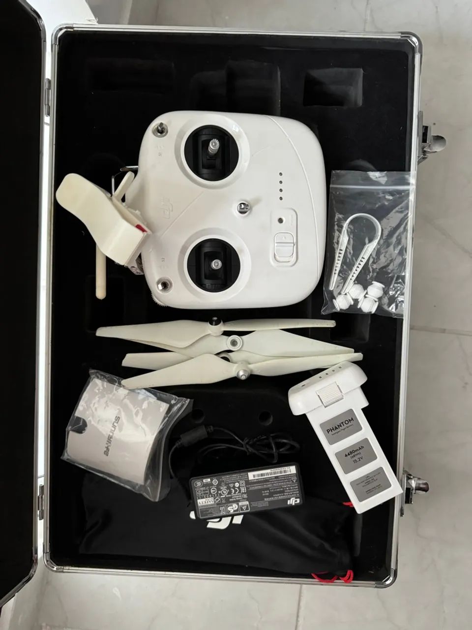 COMBO COMPLETO DJI PHANTOM 3 STANDARD - Acessórios Originais - Foto 2