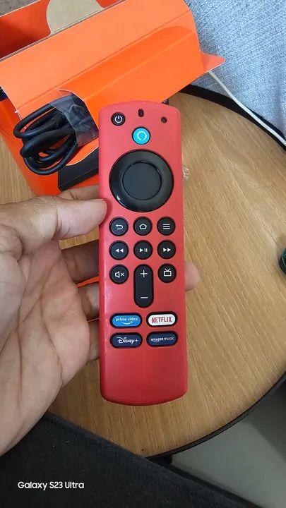 Fire TV Stick - Simplifique sua experiência de TV - Foto 3