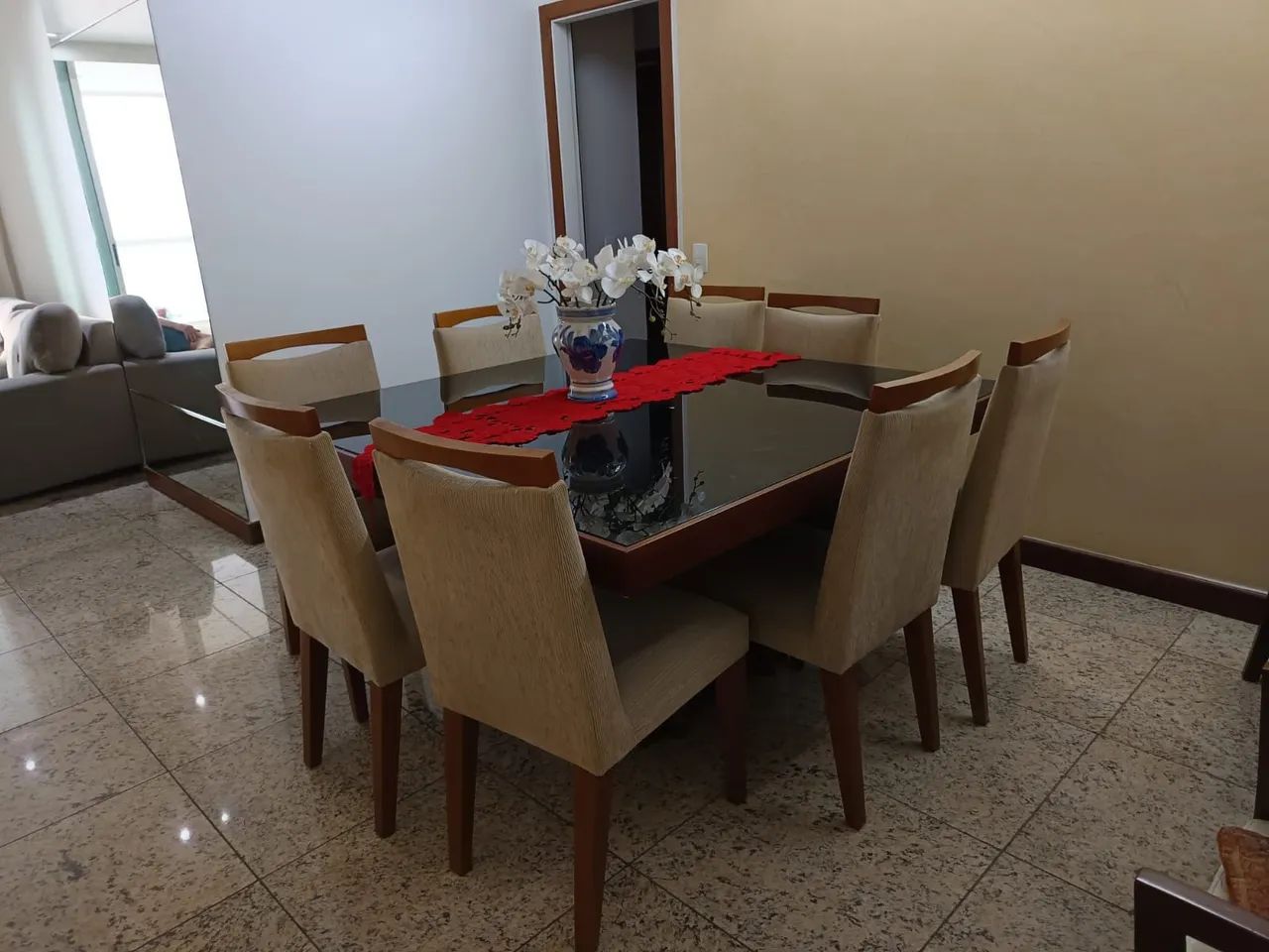Mesa de jantar 8 lugares 