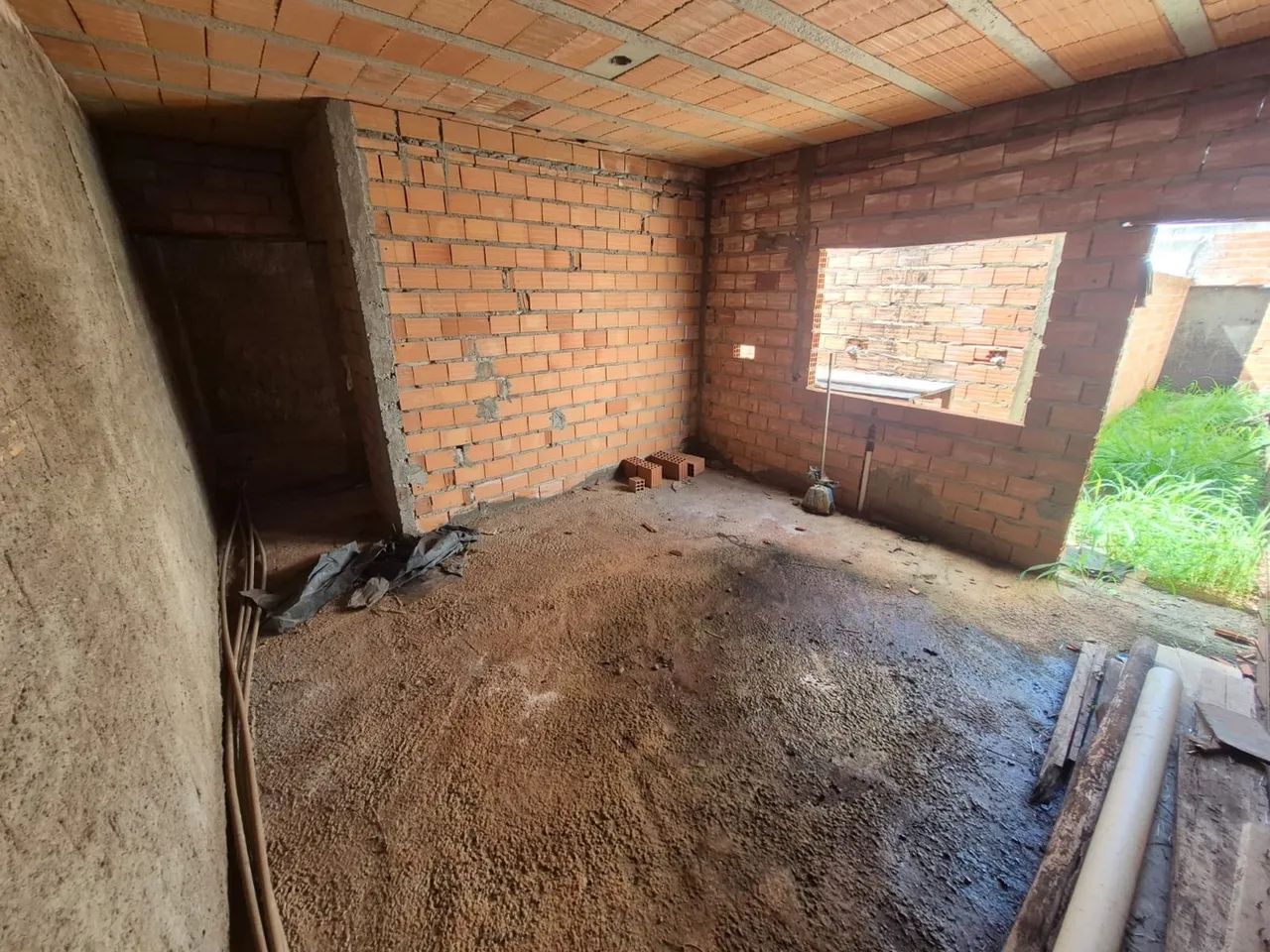 Terreno com construção 