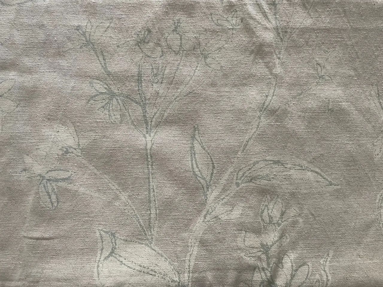 Vendo Toalha NOVA de Mesa em Linho 1,80x1,80 - Foto 3