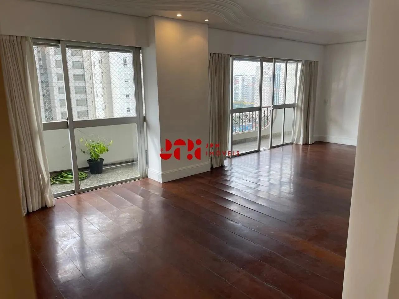 Apto em Moea - 200m², 03 suítes, 03 vagas, andar alto - Foto 2