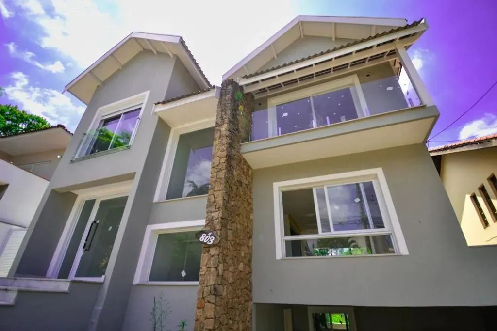 Casa à venda e para alugar em Santana de Parnaíba, Alphaville, com 3 suítes, com 351.45 m² - Foto 3