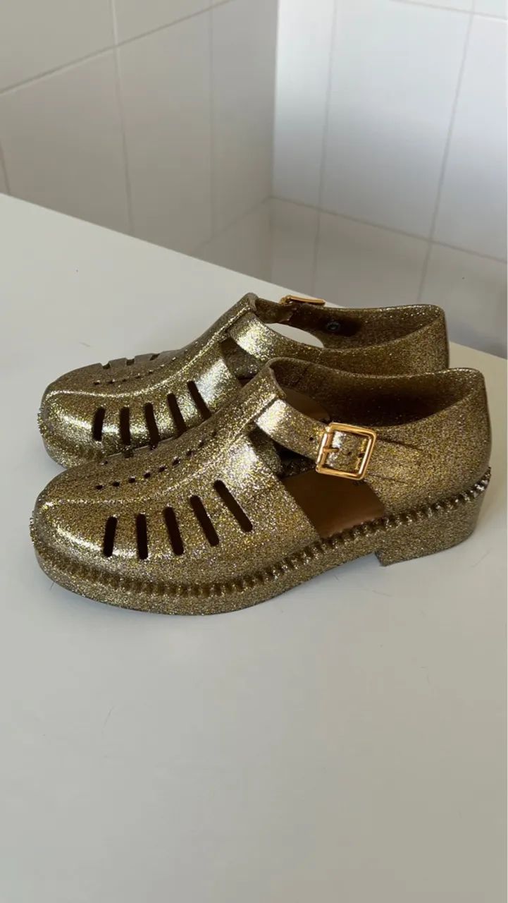 Sandália Melissa Glitter Dourada - Nova - Foto 2