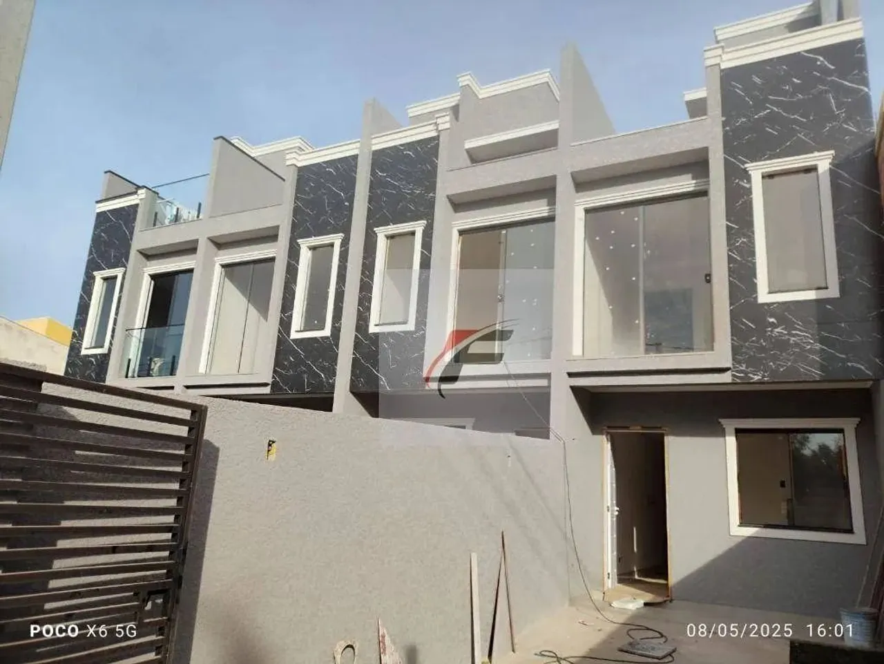 Sobrado com 2 dormitórios à venda, 80 m² por R$ 490.000,00 - Umbará - Curitiba/PR