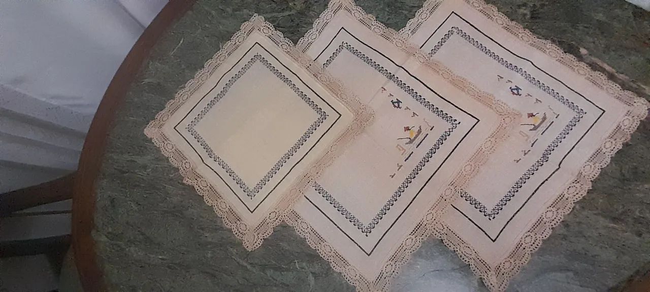 TRIO DE FORRINHOS BORDADO A MÃO  - Foto 2