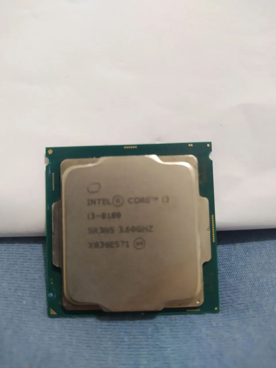 Processador Intel Core i3-8100