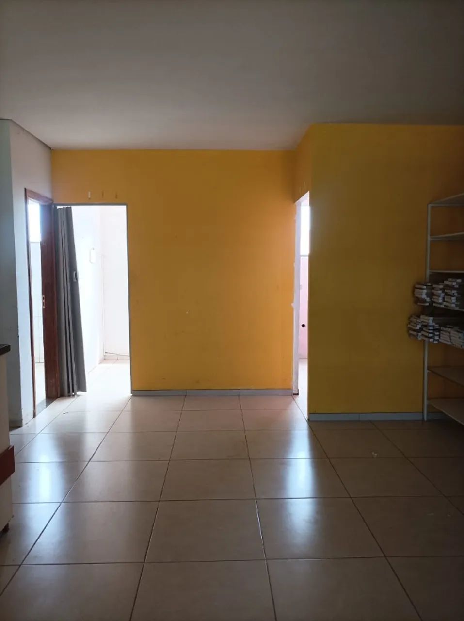 Alugo Sala comercial  AV. LO 29 próximo a rodoviária  - Foto 2