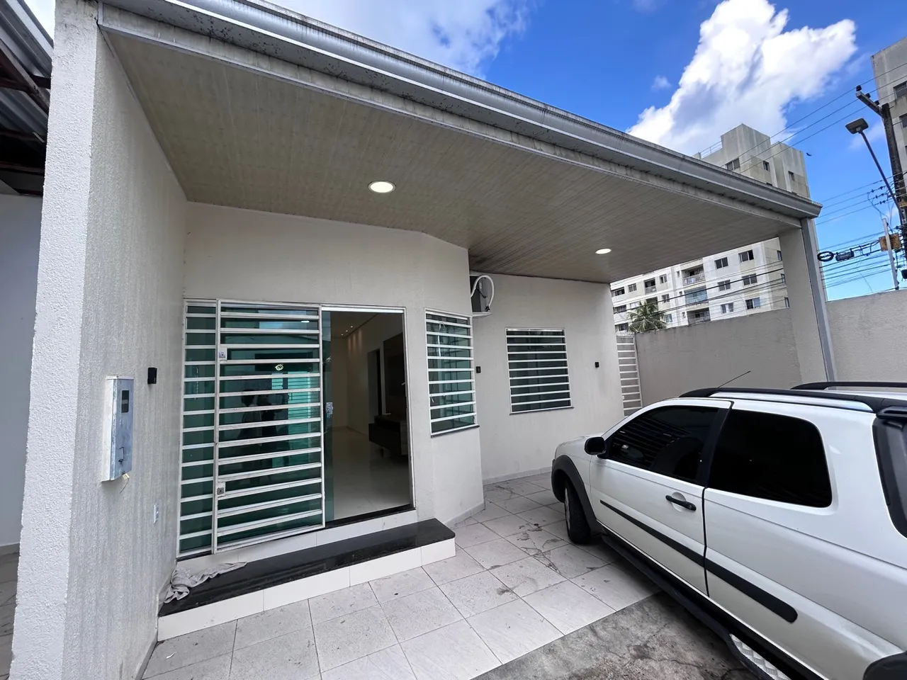 Casa para Locação Residecial no Parque Dez próximo ao Veneza