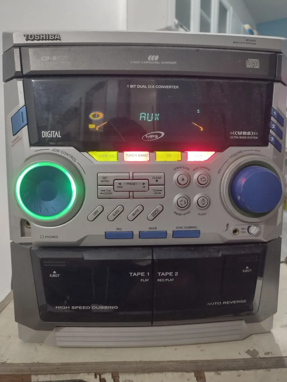 Som Toshiba com caixa de som, boca de 15" 550rms, corneta e twitter