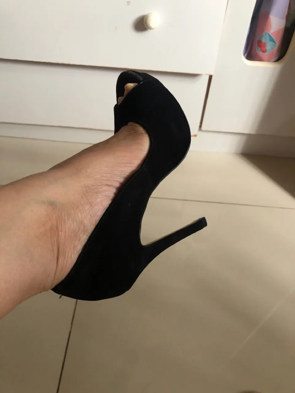 Sapato Camurça Salto Alto Preto Elegante