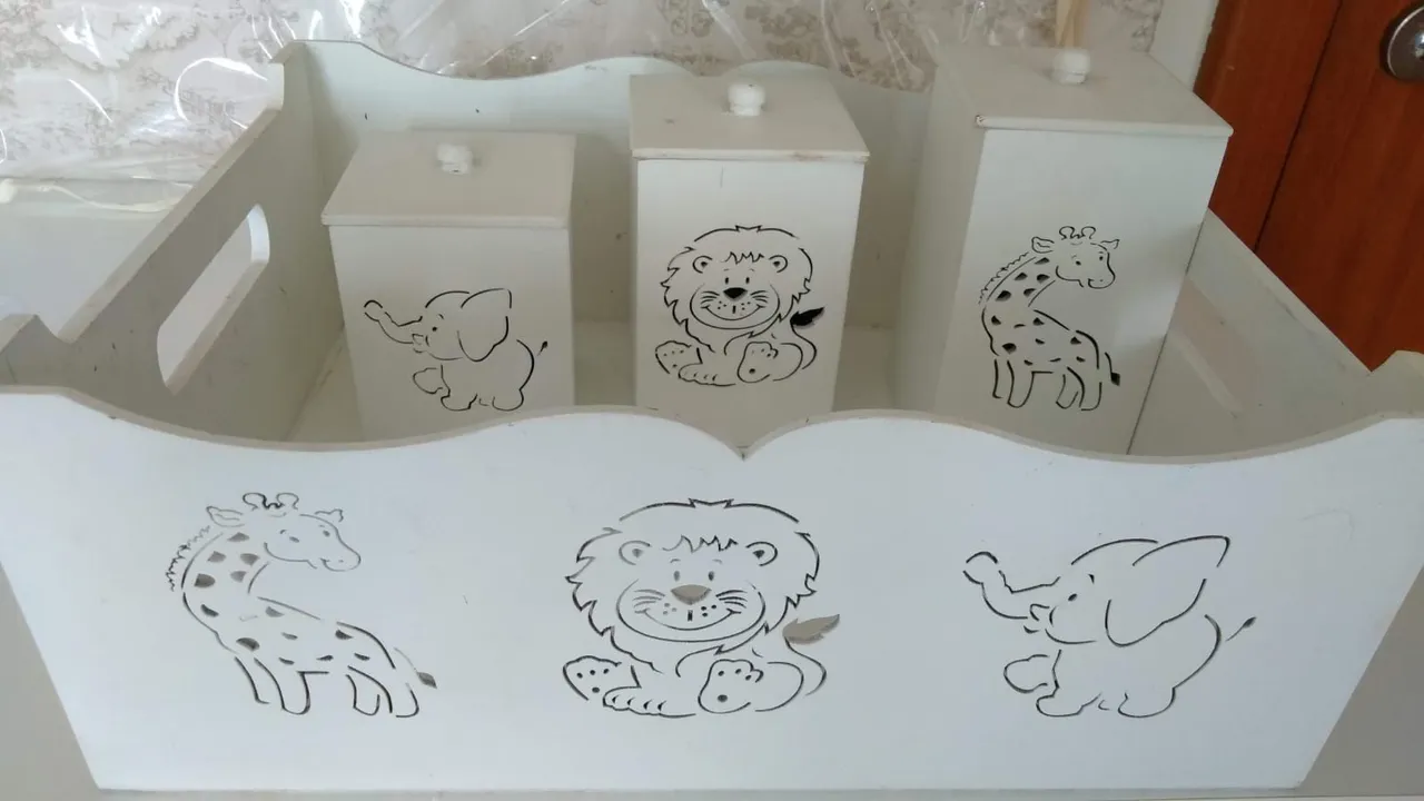 Kit higiene em MDF - tema safari 
