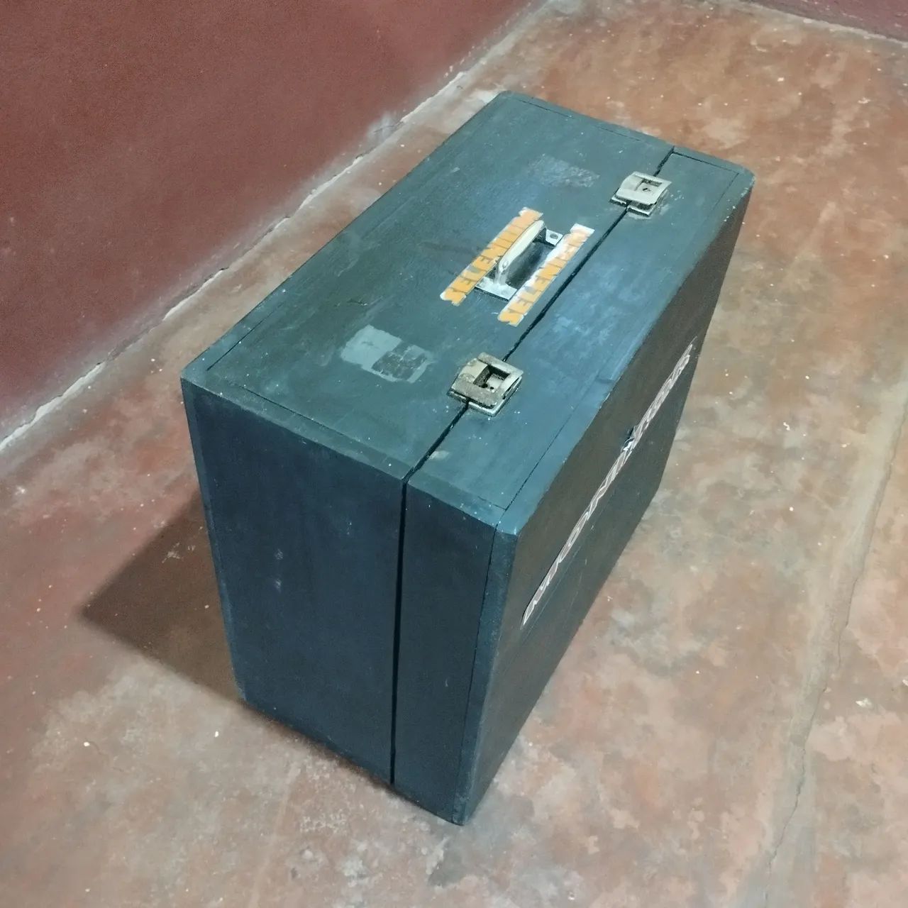 Caixa Maleta em Madeira Preta Antiga - Foto 4