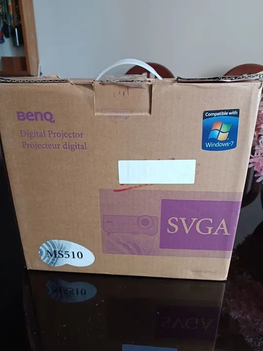 Projetor novo na caixa  - Foto 2
