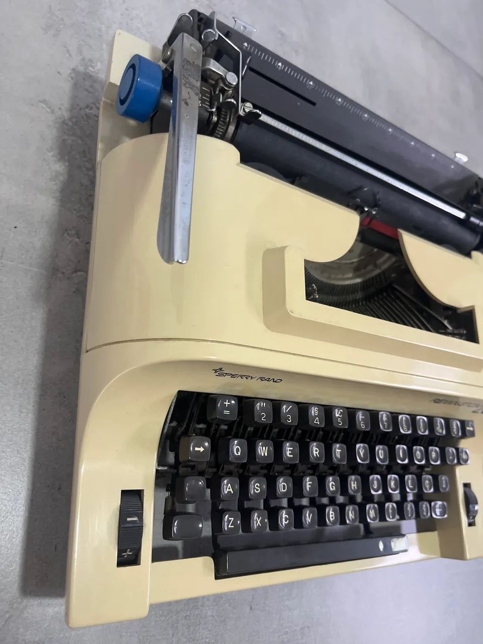 Máquina de escrever retrô Remington 20 - Foto 3