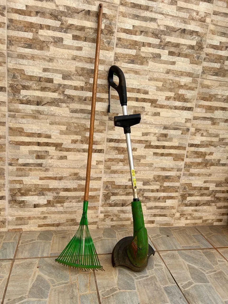 Roçadeira Elétrica 1800W + Ancinho de Grama - Foto 5